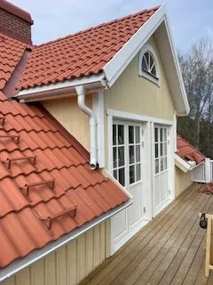 Nytt tegeltak på villa